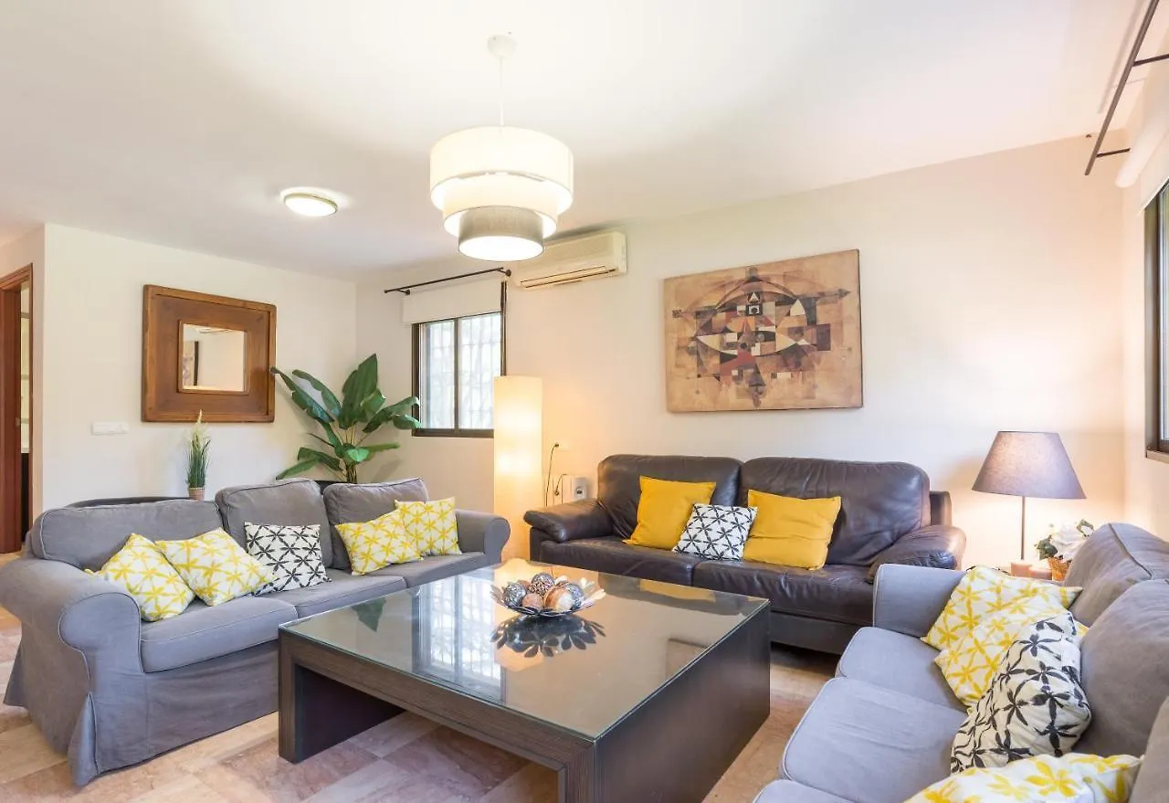 Guadalmar: Villa Con Piscina Malaga