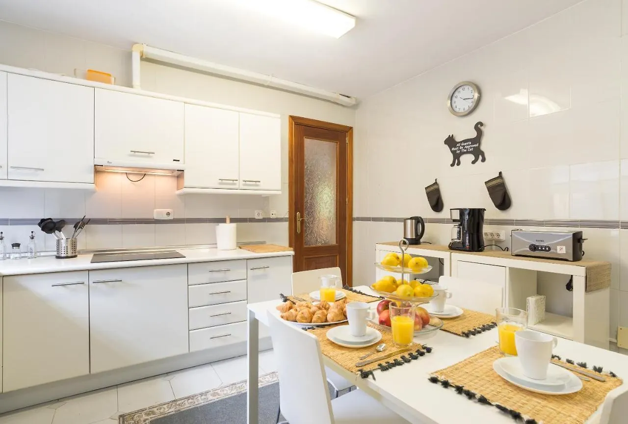 Guadalmar: Villa Con Piscina Malaga