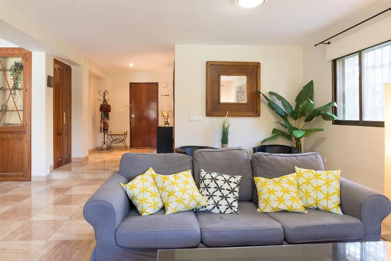 Guadalmar: Villa Con Piscina Malaga