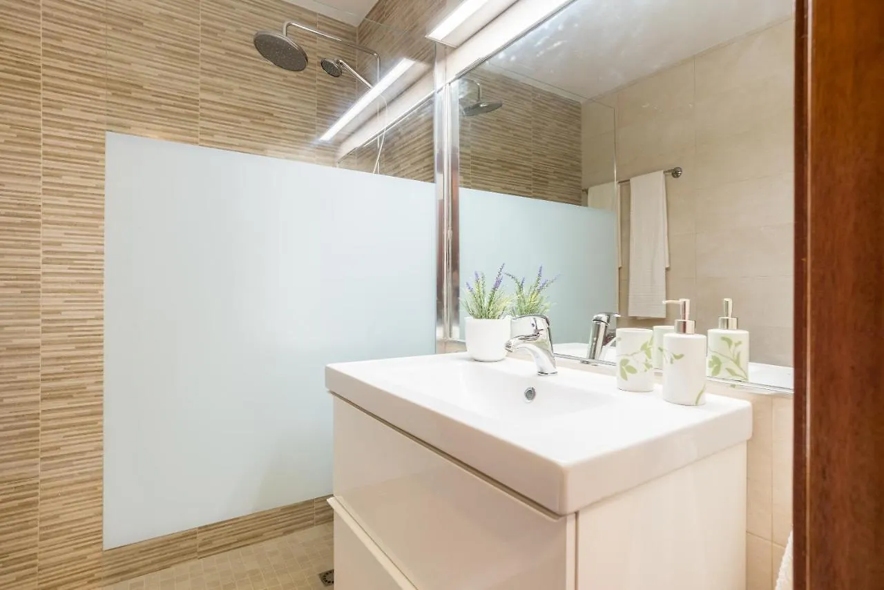 Guadalmar: Villa Con Piscina Malaga