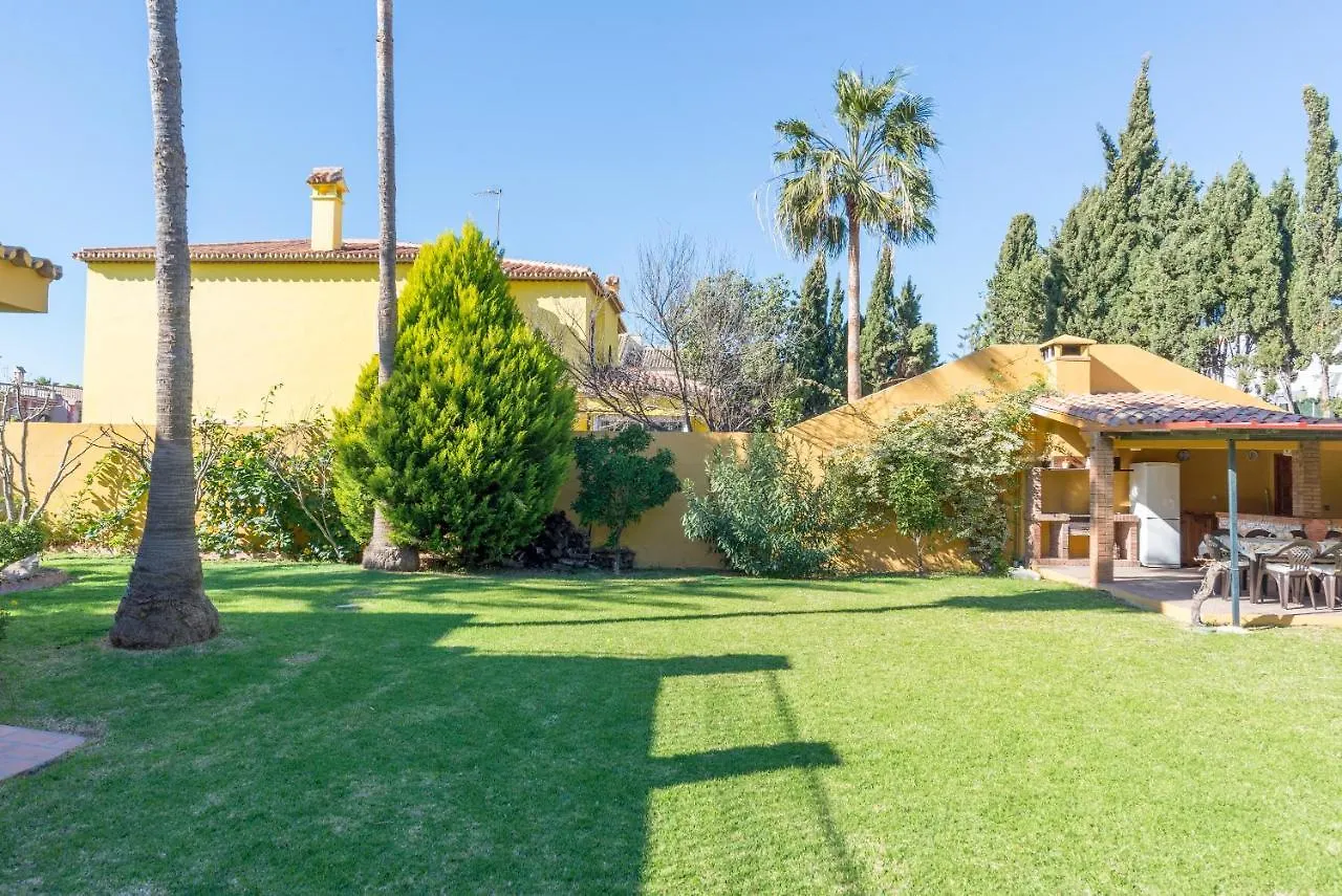 Guadalmar: Villa Con Piscina Malaga