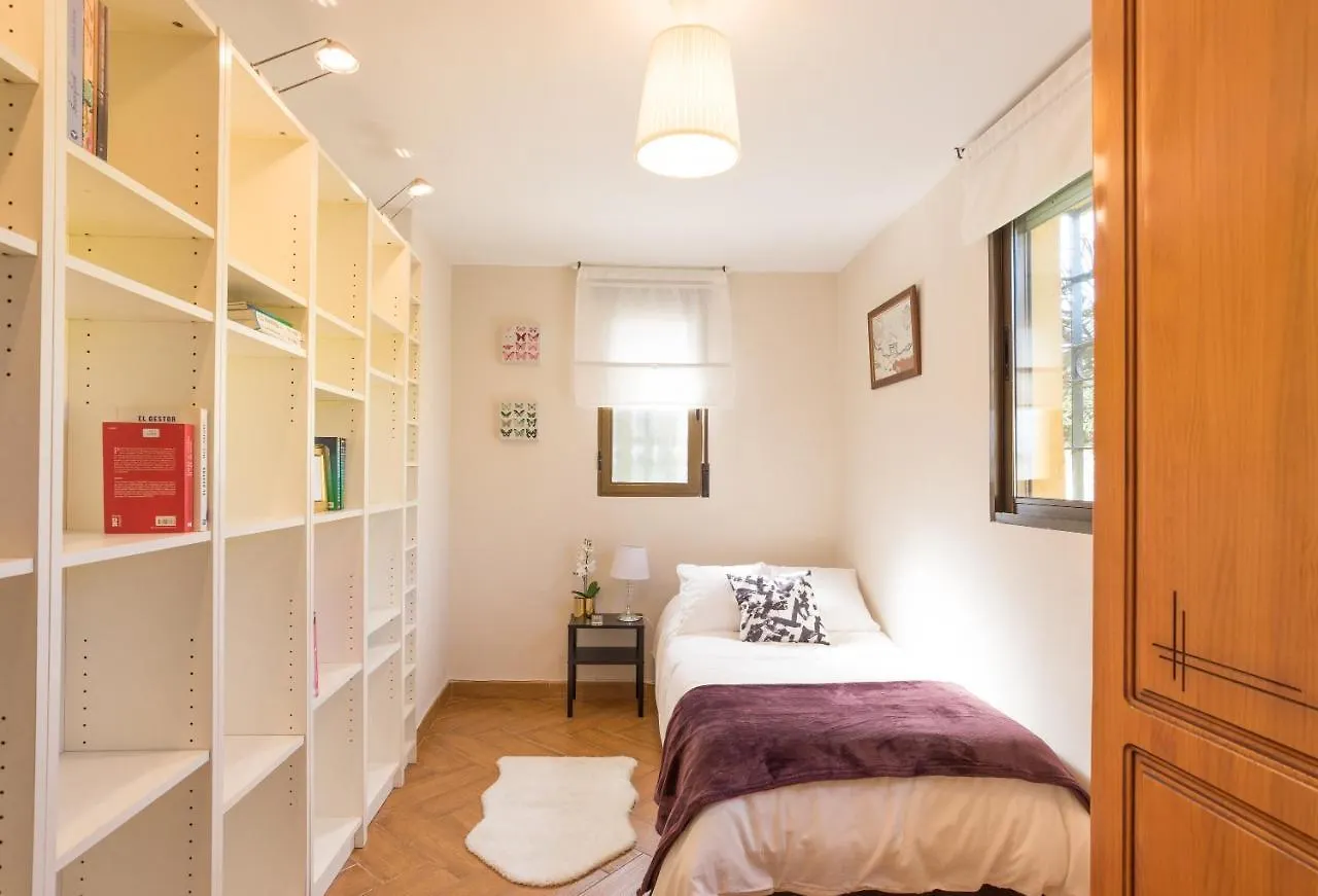 מאלגה Guadalmar: Villa Con Piscina